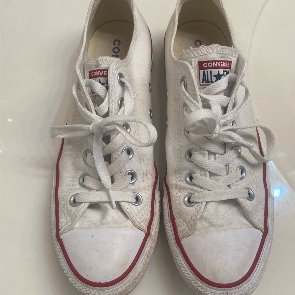 Converse low top